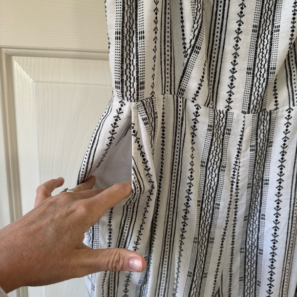 Old Navy Linen Blend Geometric Stripe Cami Wide Leg Cropped Jumpsuit size Medium - Picture 6 of 12